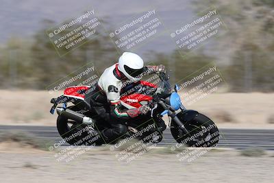 media/Dec-01-2025-Moto Forza (Mon) [[2daa91e15f]]/3-Beginner Group/Session 2 (Turn 7 Inside Pans)/